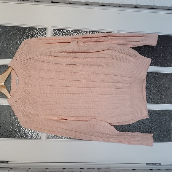 Saks Fifth Avenue sweater - Picture 1 of 6